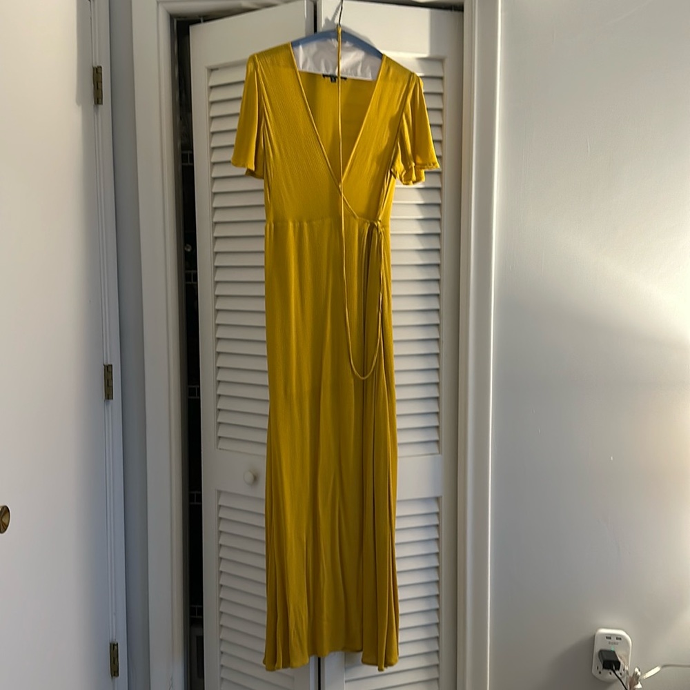 Lulu’s wrap maxi dress